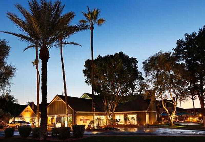 Residence Inn Phoenix Exterior photo