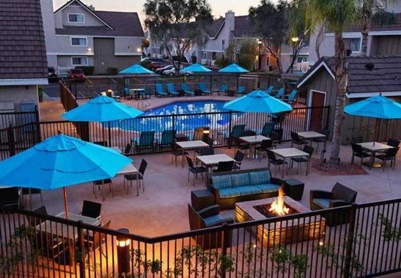 Residence Inn Phoenix Exterior photo